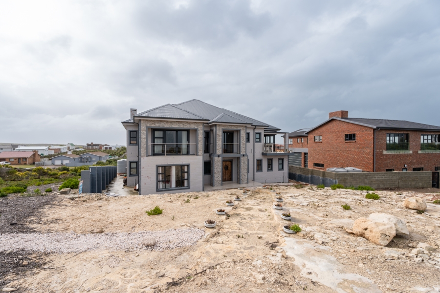 6 Bedroom Property for Sale in Oceanview Heights Western Cape